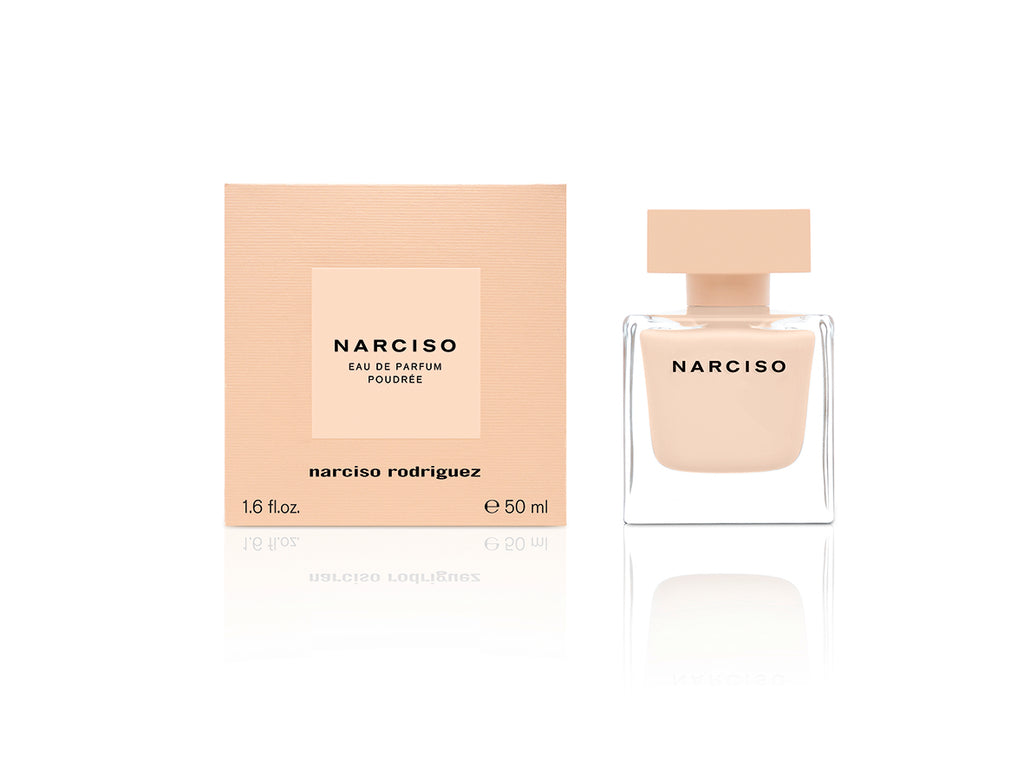 The NARCISO fragrance line continues to embody the extremes of attractiveness and the art of seduction with a third chapter of the story. NARCISO eau de parfum poudrée transcends time as it stops time.